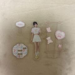 ILLIT アクリルスタンド MOKA WONHEE 2種のサムネイル