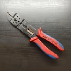 【切れ味抜群】クニペックス　電工ペンチのサムネイル