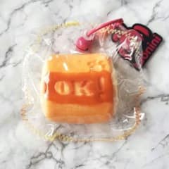 taonini タオニニ OKパン スクイーズ キーホルダーのサムネイル