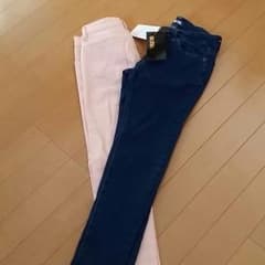 新品　値下げします！　カラースキニー 2本セットのサムネイル