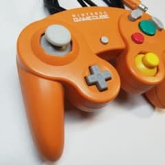 Nintendo GameCube コントローラー オレンジのサムネイル