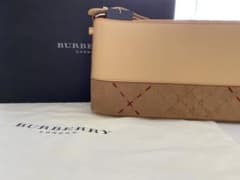 《新品》Burberryショルダーバックのサムネイル