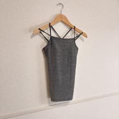 hellam 【ラメ入りバッククロスキャミソール カップ付きショート丈】のサムネイル