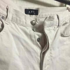 A.P.C. チノパンツ ホワイトのサムネイル