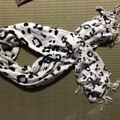 スカーフのサムネイル