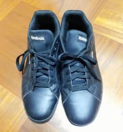 Reebok。リーボック。黒のスニーカー！！28.5センチ！！のサムネイル
