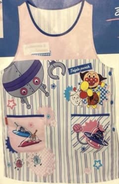 新品未使用品 アンパンマン だだんだんエプロン（トリプルパンチ