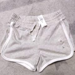[☆ＧＧかか☆様専用]　GAP　ショートパンツ　140のサムネイル