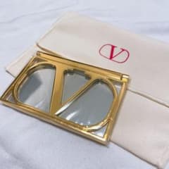 新品】ヴァレンティノノベルティミラー VALENTINO BEAUTY - メルカリ