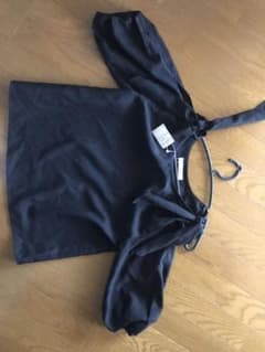 archives 新品 黒 トップスのサムネイル
