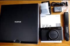 【美品】X-E4　FUJIFILM　ボディ本体ブラック　撮影枚数2612枚のサムネイル
