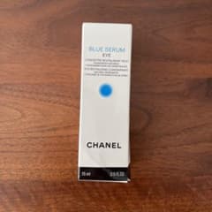 １１月１６日購入　CHANELブルーセラム　アイのサムネイル