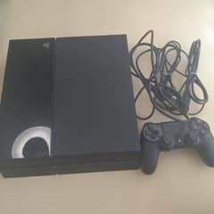 PlayStation 4 CUH-1100A 本体 コントローラー付きのサムネイル