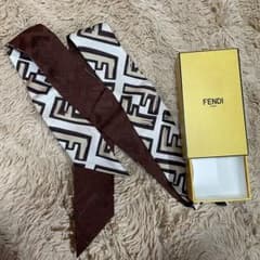 FENDI スカーフのサムネイル