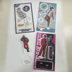 FANTASTICS アクリルスタンド 4種セット - メルカリ