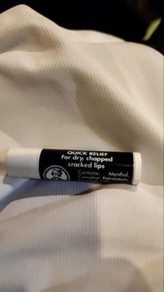 QUICK RELIEF リップクリーム - メルカリ