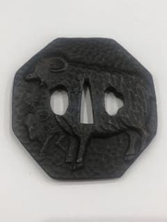 刀の鍔　鐔　つば　鉄地　希少　羊ひつじ　珍しいデザイン m32740864506_1.jpg?1662029391