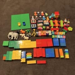 LEGO、レゴデュプロ、アンパンマンキャラクター9+6個、基板付きのサムネイル