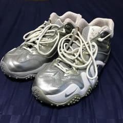 k-38様専用 NIKE バスケットボールシューズ アップテンポ 27cmのサムネイル