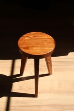 WHITE_WOOD_STOOL #4天然木 無垢材 三本脚 スツール - メルカリ