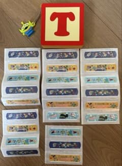 トイストーリーケースと絆創膏24枚セットのサムネイル
