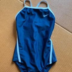 ナイキ　水着のサムネイル