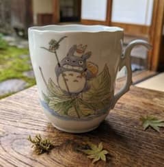 ​【金継ぎ用】ノリタケ となりのトトロ マグカップ（持ち手破損・部品あり）のサムネイル