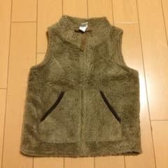charo様専用☆babyGAP 90㎝ モコモコベストのサムネイル