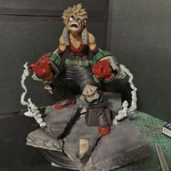 octo様オーダー品  ヒロアカ  爆豪勝己 ジオラマ土台 フィギュア込のサムネイル