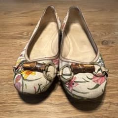 GUCCI花柄フラットシューズ 37 1/2C 24.0 24.5 - メルカリ