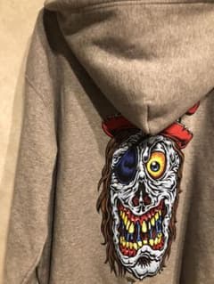 buttstain バットステイン　パーカーのサムネイル