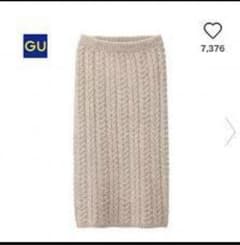 gu  ケーブルニット 膝丈スカートのサムネイル