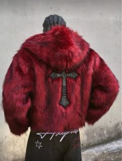 新品タグ付き✨モスキーノ  チェーン ファーコート 赤 S 新品タグ付き✨モスキーノ チェーン ファーコート 赤 S 新品タグ付き