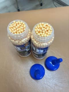東京マルイ 0.12g BB弾ボトル２本&プロターゲットのサムネイル