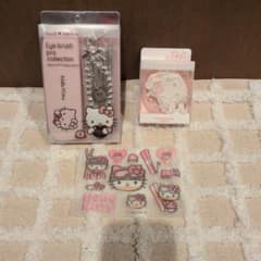 fillimilli Hello Kitty Collaboration Makeup Brush Set (3-piece set)