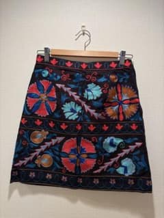【なほんぼ様専用】GRACE CONTINENTAL 刺繍入りミニスカートのサムネイル
