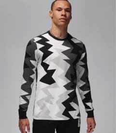 【NIKE ジョーダン MVP グラフィック フライト ロングスリーブ Tシャツ