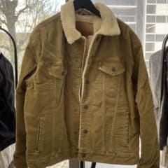 【未着用】AMERICAN EAGLE ボアジャケット カーキのサムネイル