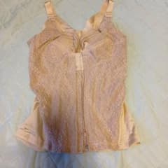 マルコ補正下着レース模様 ベージュ ボディスーツ 70G - メルカリ