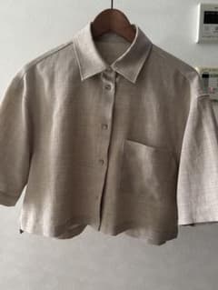 ベージュ ショート丈 シャツ JEANASISのサムネイル