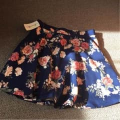 値下げワンコインforever21花柄スカートのサムネイル
