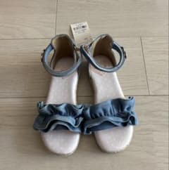 【新品】エニィファム　サンダル　19cmのサムネイル