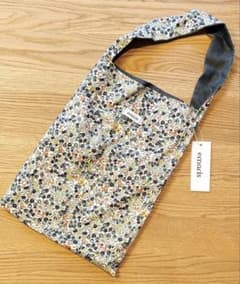 新品　花柄コットンサコッシュのサムネイル