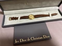 Christiandior  腕時計のサムネイル