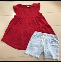セット売り　　Tシャツ半袖& 短パンツのサムネイル