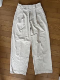 タックワイドパンツ　Mのサムネイル