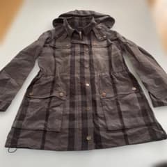 Burberry チェック柄コート フード付きのサムネイル