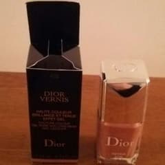 Dior ヴェルニ ネイルエナメルのサムネイル
