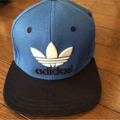 adidasキャップのサムネイル