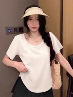 シンプル ラウンドネック 半袖Tシャツ ホワイトのサムネイル
